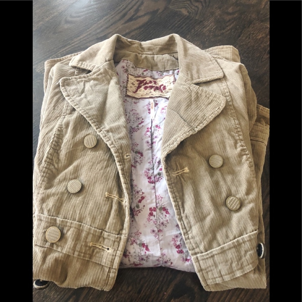 Soft cotton Free People jacket. NWOT.